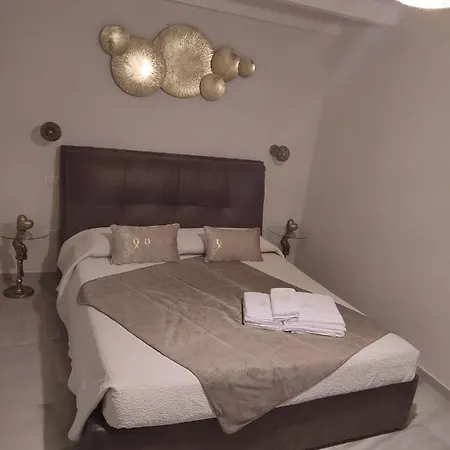 לינה וארוחת בוקר Supriani Luxury אקואוויווה דלה פונטי