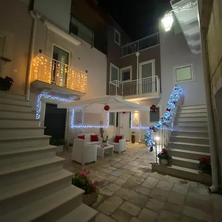 לינה וארוחת בוקר Supriani Luxury אקואוויווה דלה פונטי